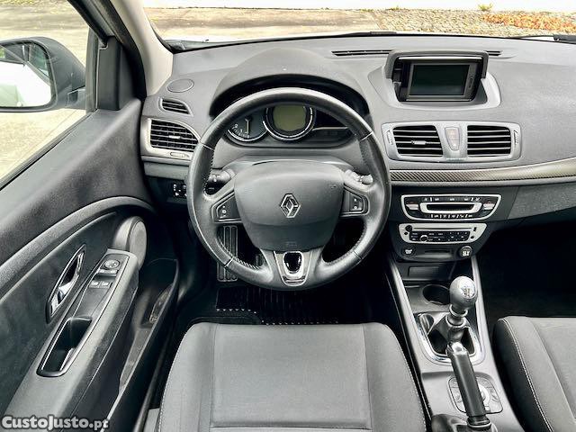 Renault Mégane 1.2 TCe Dynamique SS 115CV | GPS | BLUETOOTH | USB | MÃOS LIVRE | COMO NOVO — photo 5