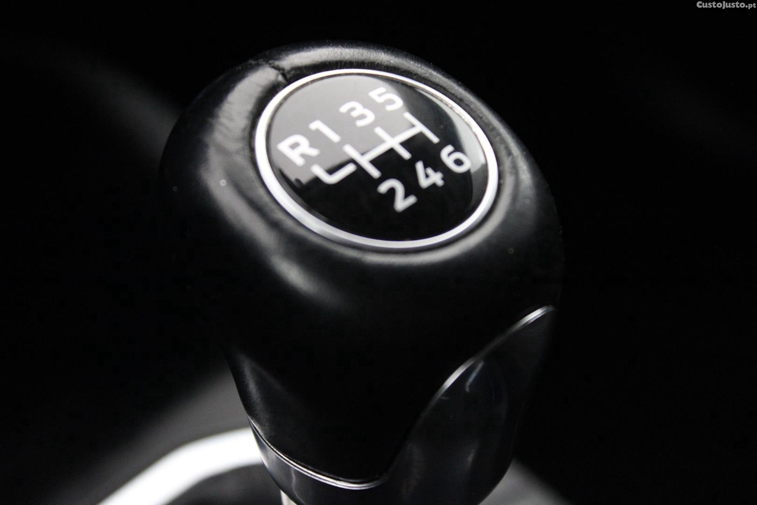 Ford Kuga 1.5 TDCI ECOBLUE TITANIUM — fotografia 16