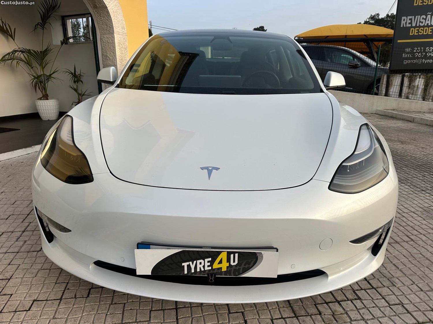 Tesla Model 3 AWD Dual Motor — fotografia 11