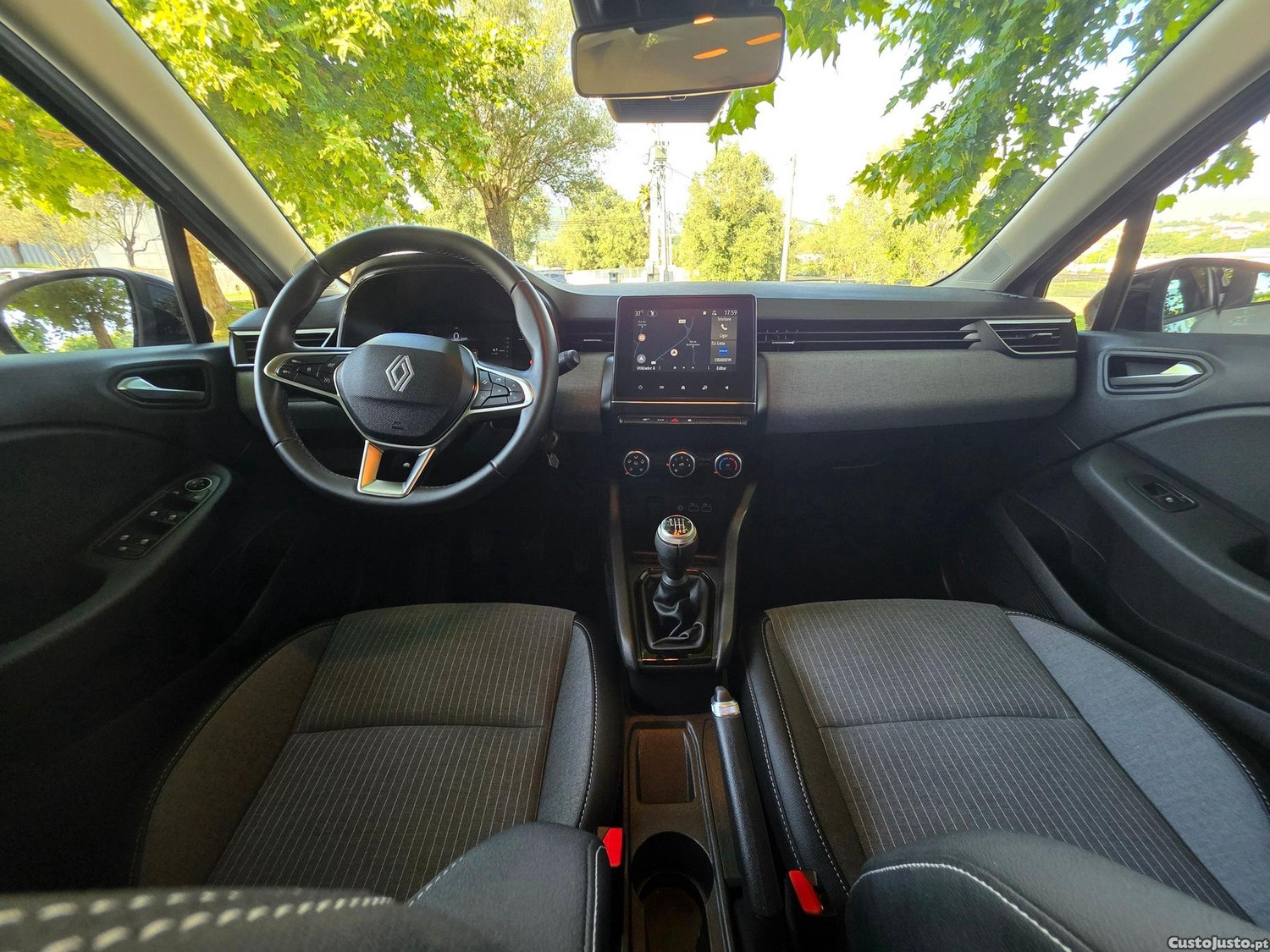 Renault Clio BLUE dCi 100 BUSINESS EDITION — fotografia 7