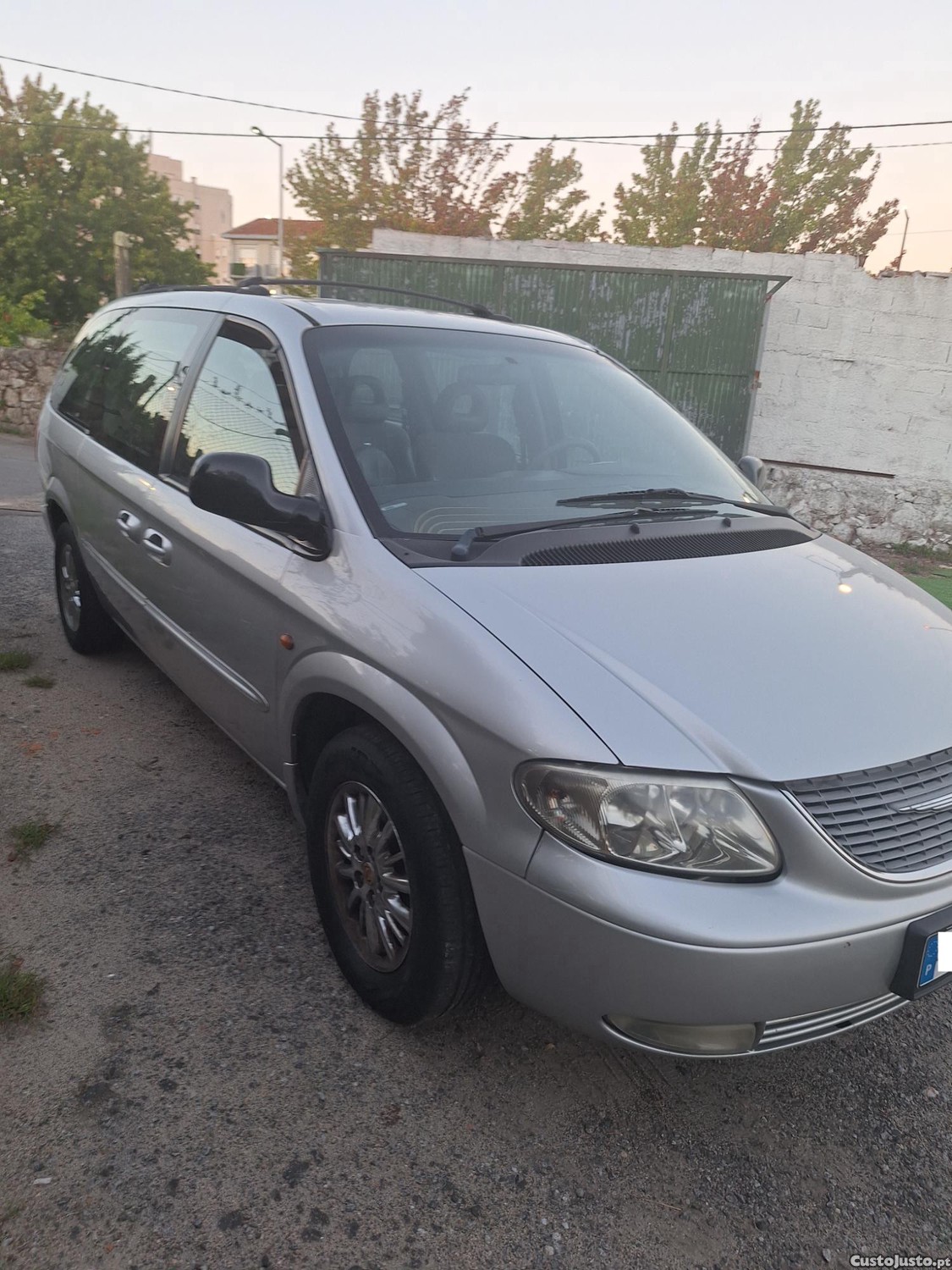 Chrysler Grand Voyager 2.5 CRD de 7 LUGARES - 02 foto 2