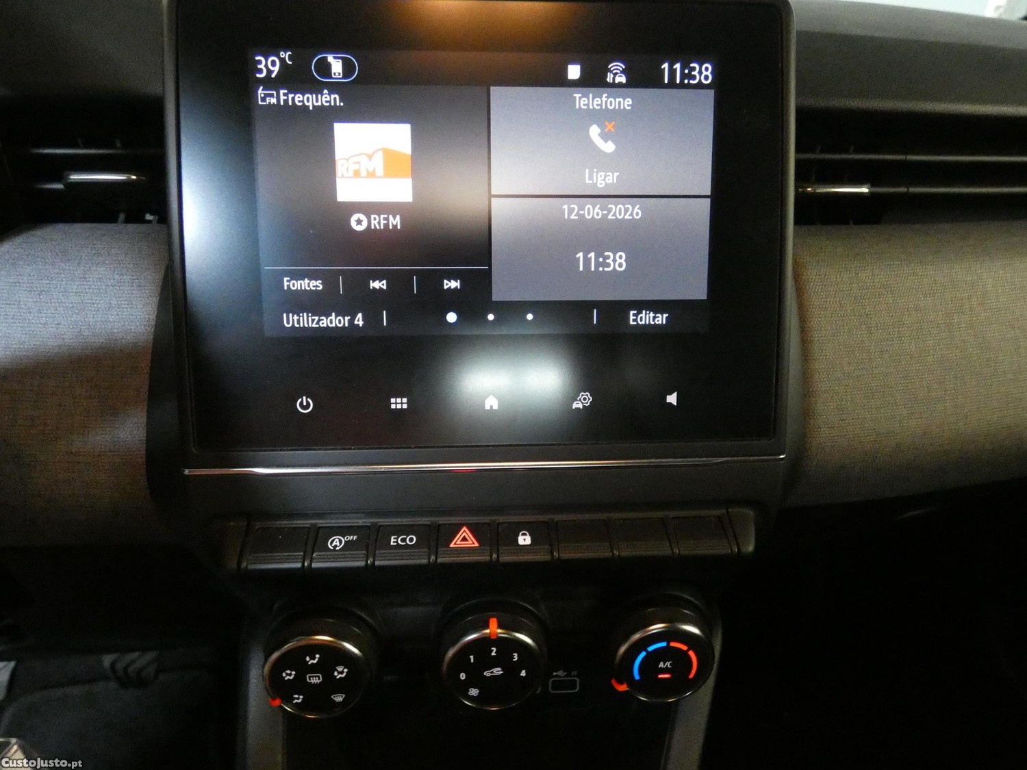 Renault Clio 1.0 TCe Limited — fotografia 16