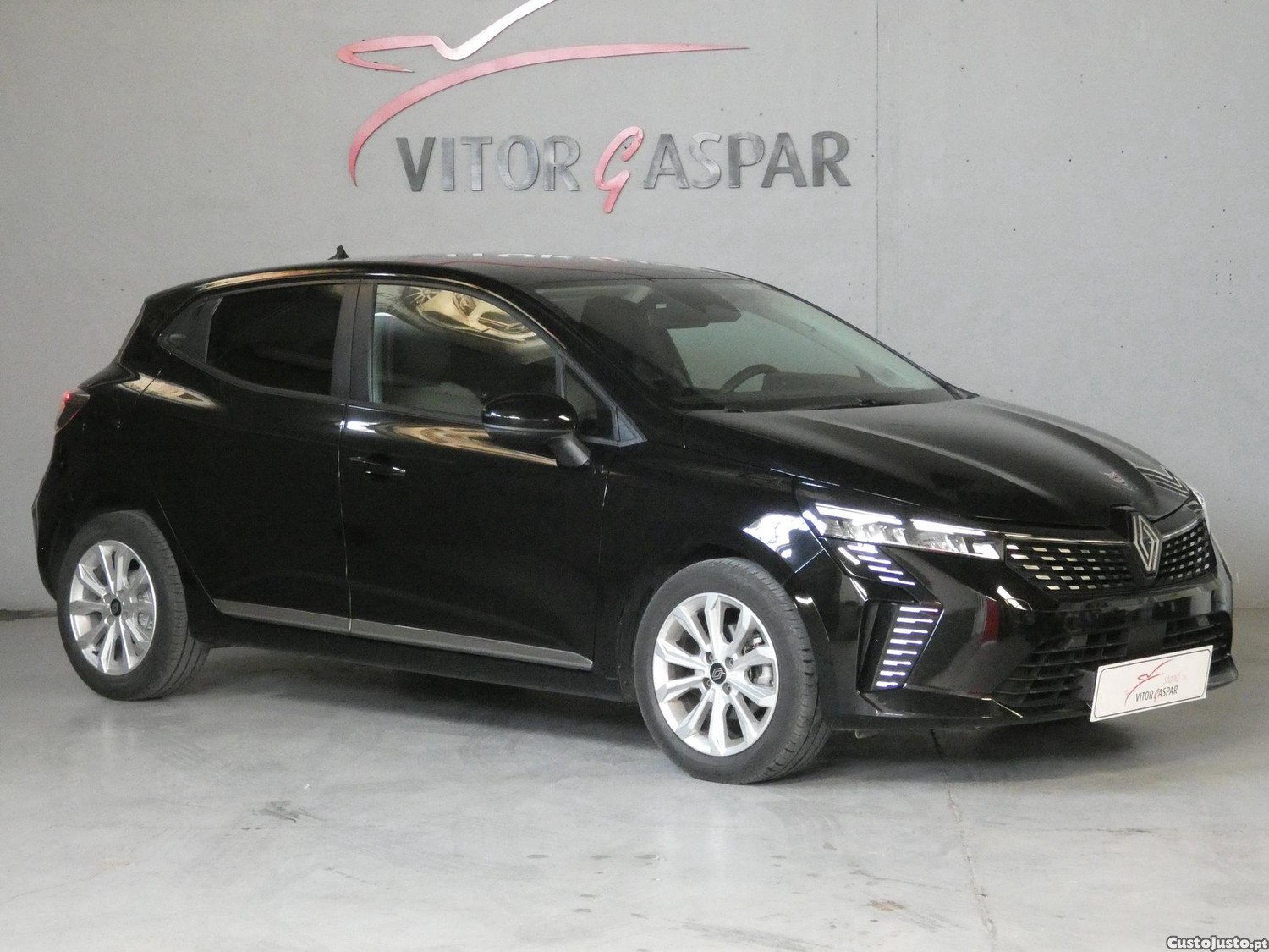 Renault Clio 1.0 TCe Limited — fotografia 15