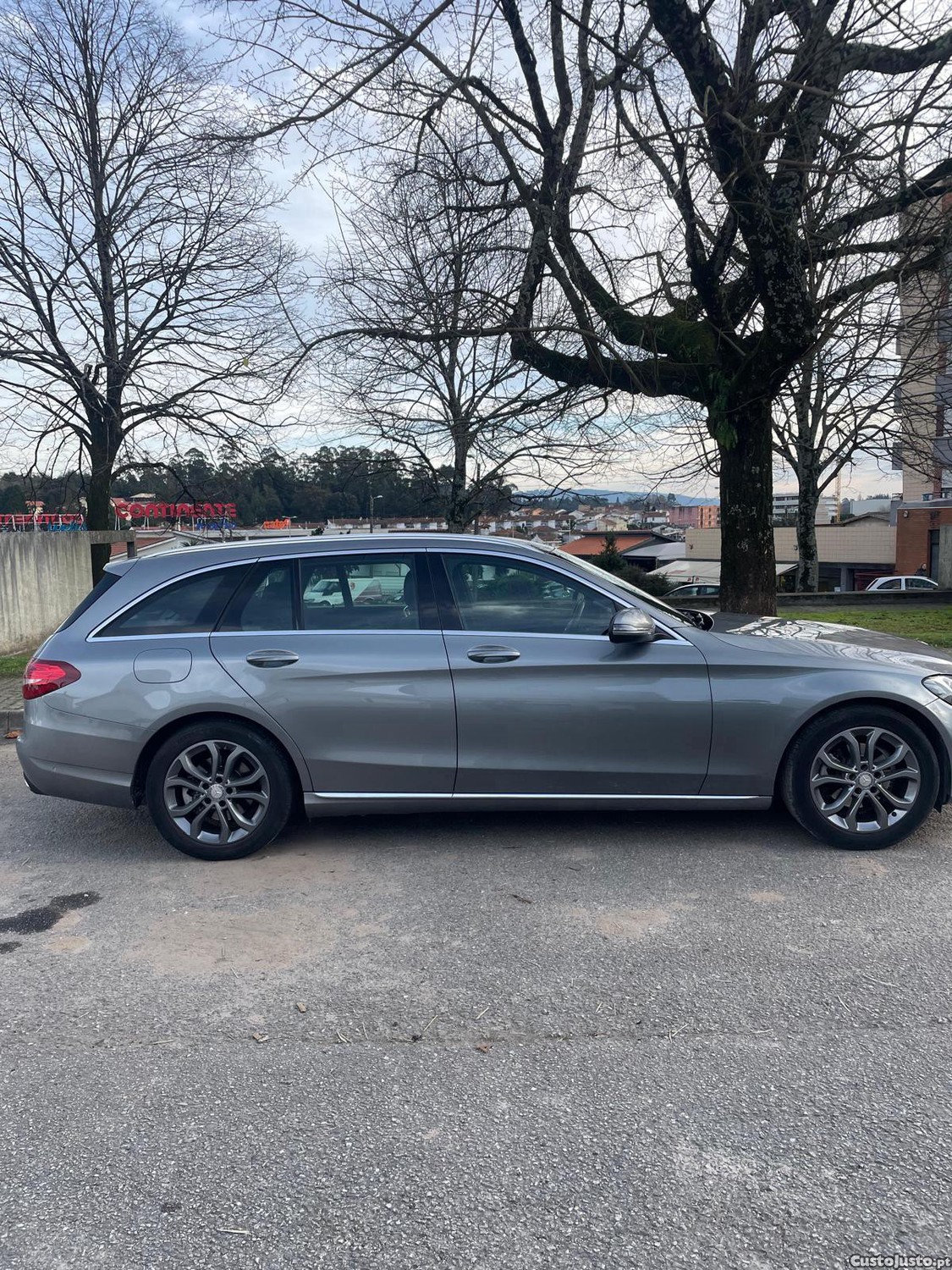 Mercedes-Benz C 200 Blue TEC Exclusive Aut. — fotografia 2