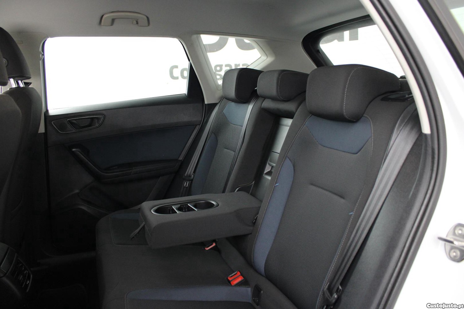 SEAT Ateca 1.6 TDI STYLE — fotografia 4
