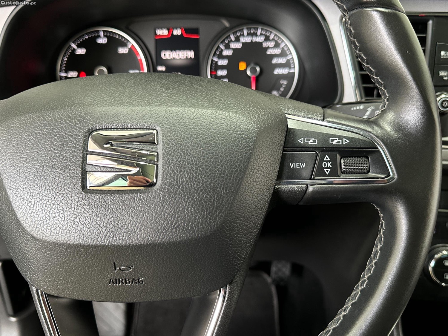SEAT Leon ST 1.6 TDI STYLE 115CV - NACIONAL - 112180 KM — fotografia 18