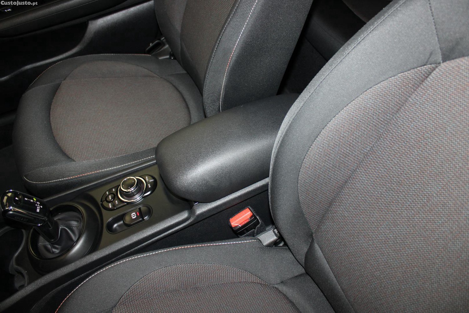 MINI Clubman ONE D 1.5 D AUTO — fotografia 8