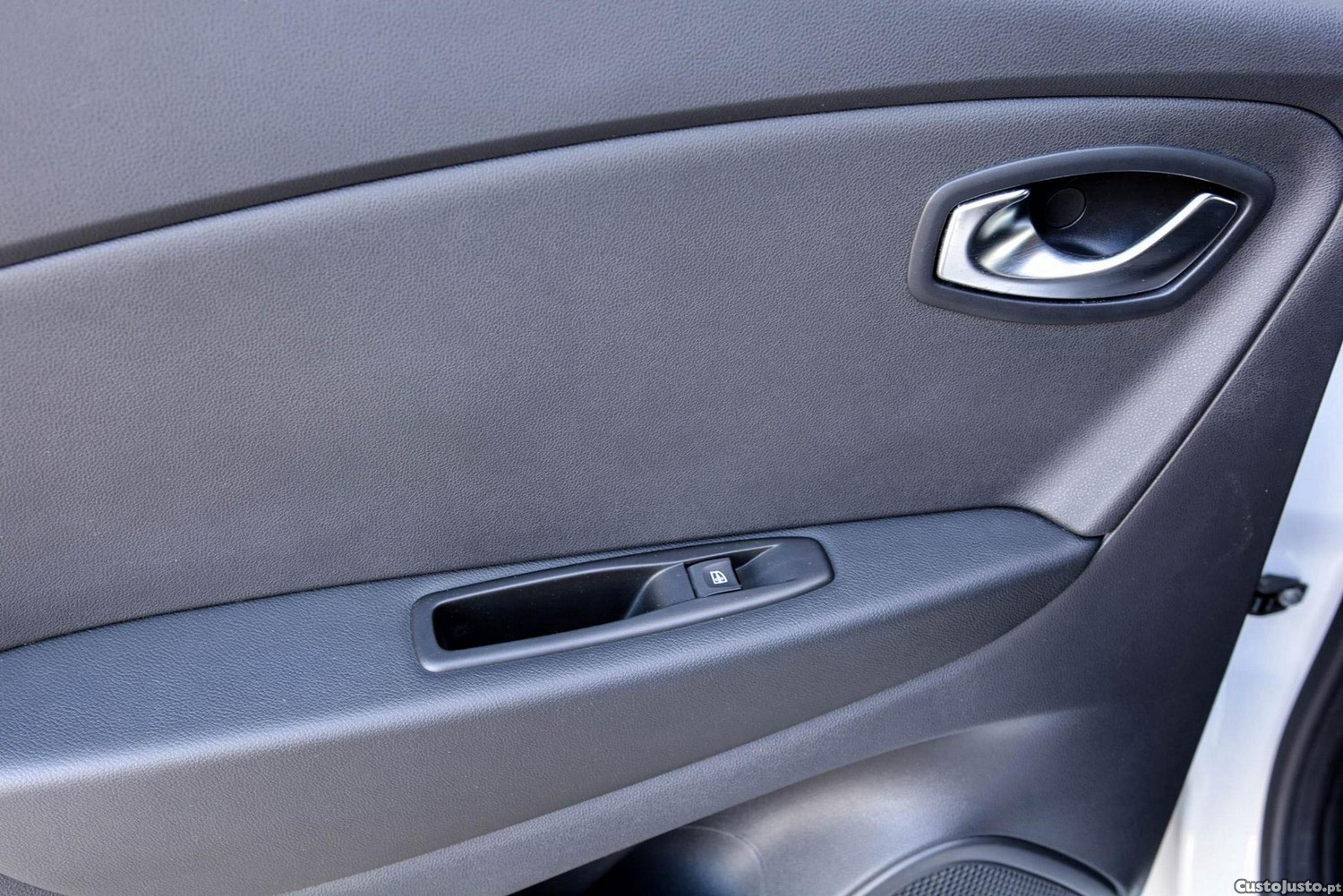 Renault Captur 0.9 TCE Sport — fotografia 15
