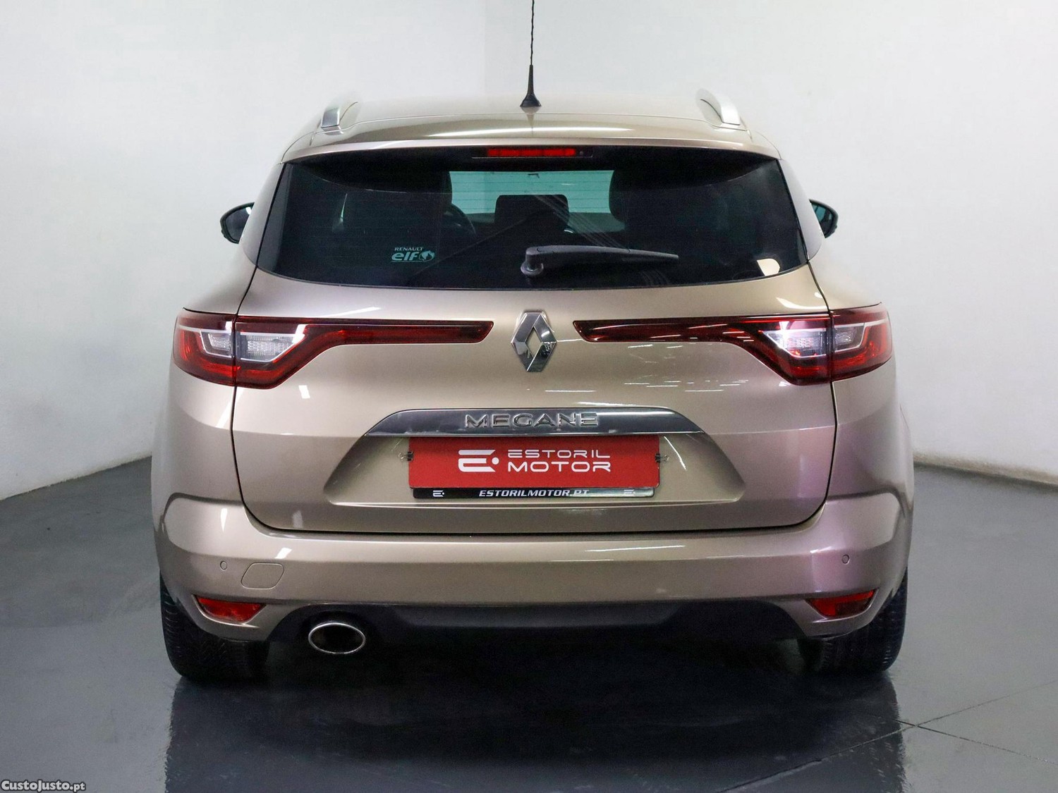 Renault Mégane Sport Tourer 1.2 TCE Intens - 18 — photo 4