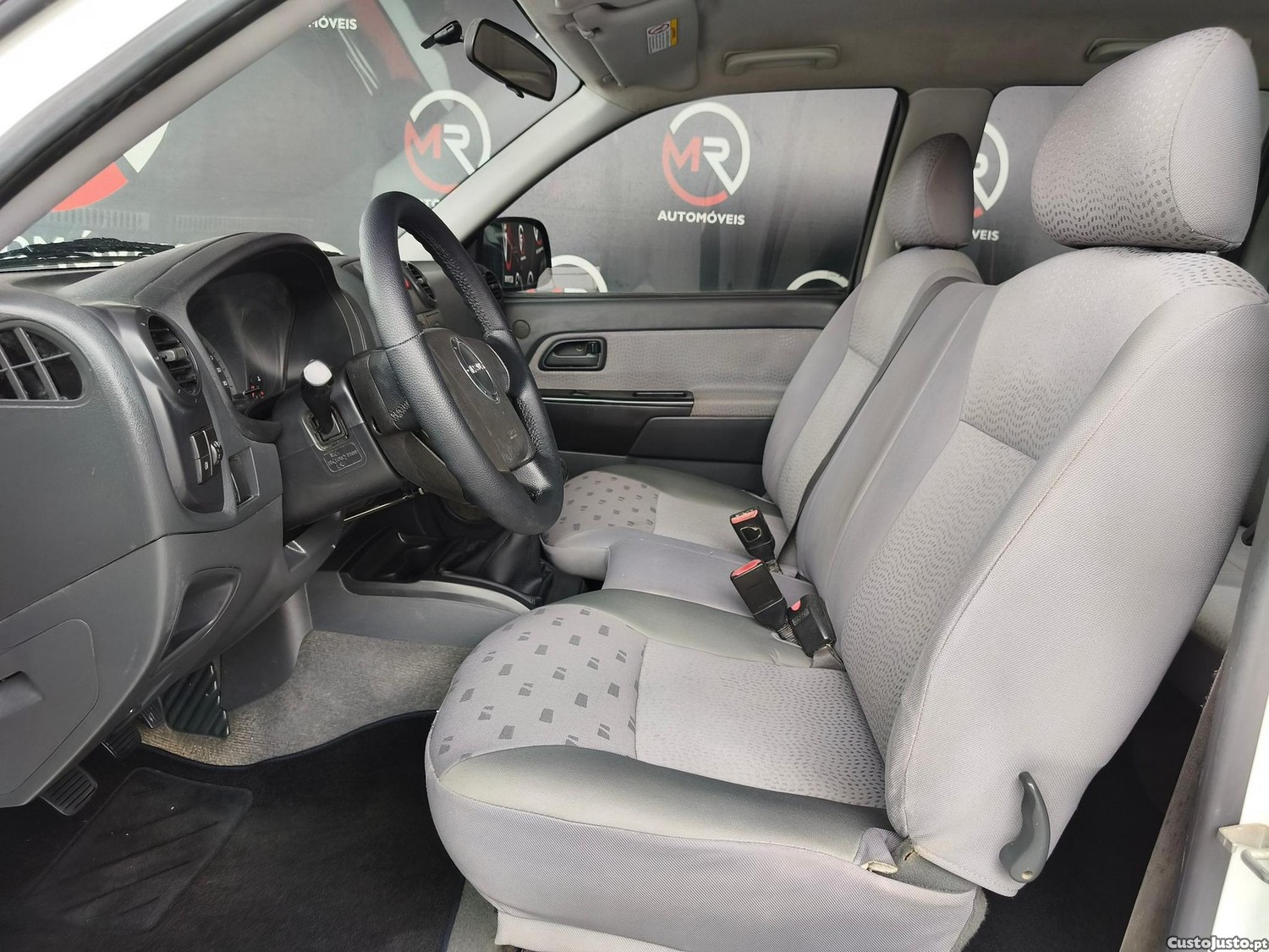 Isuzu D-Max 2.5 DTi CD 2WD LS CM — fotografia 12
