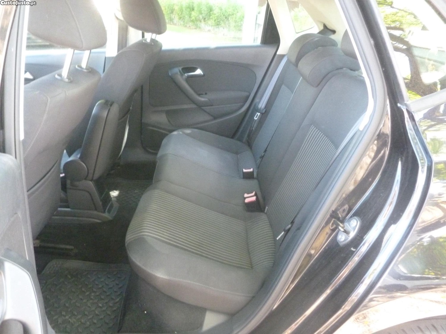 Volkswagen Polo 1.6 TDI Highline — fotografia 11