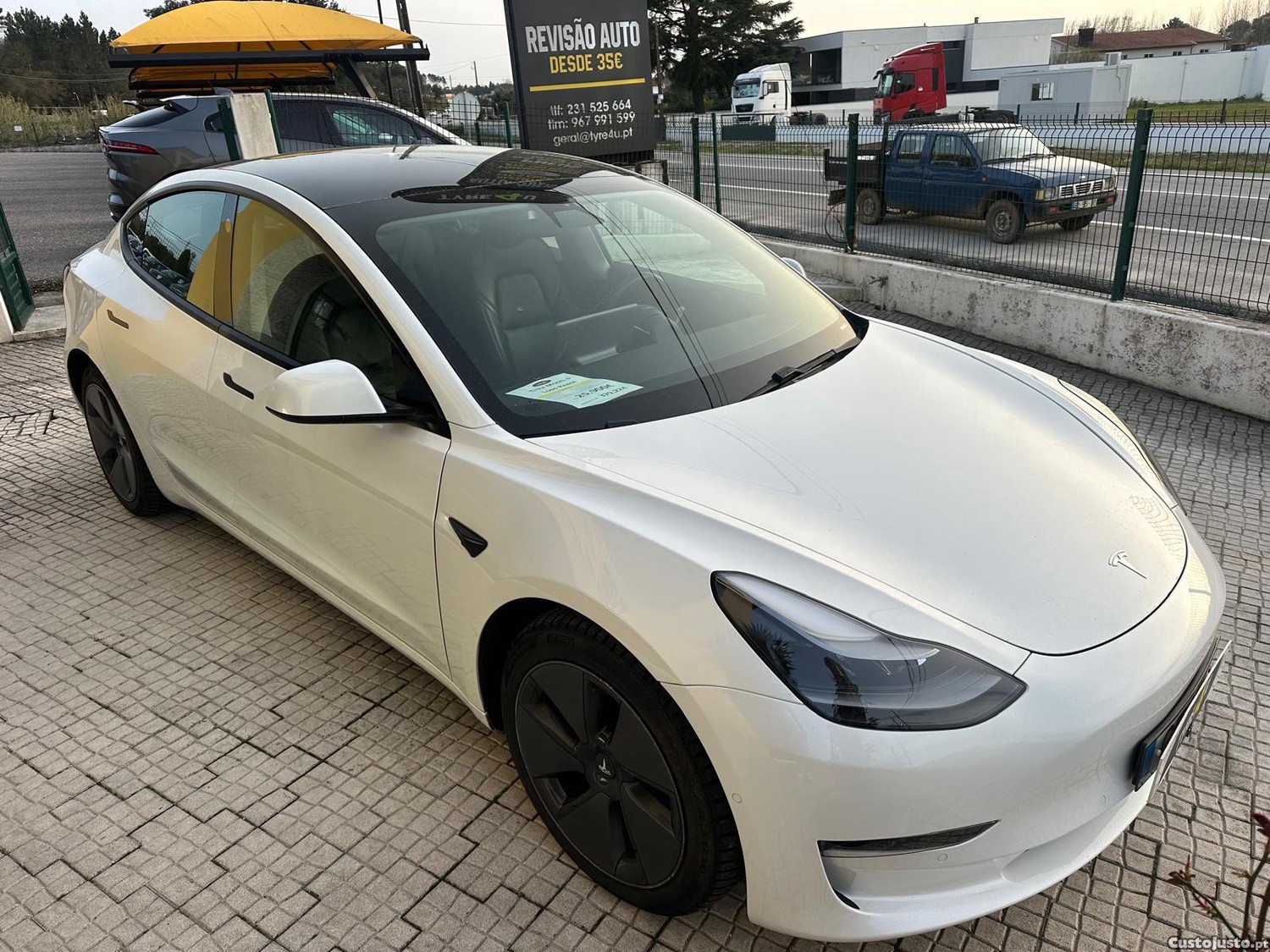Tesla Model 3 AWD Dual Motor — fotografia 8