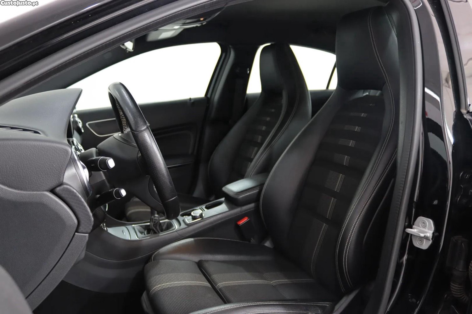 Mercedes-Benz A 180 CDI (BlueEFFICIENCY) Urban — fotografia 12