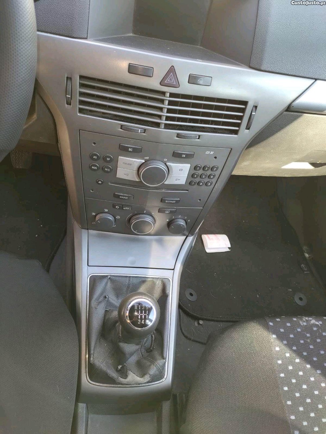 Opel Astra 1.3 cdti — fotografia 4