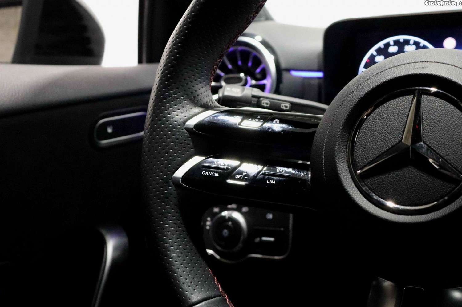 Mercedes-Benz A 180 d — fotografia 11