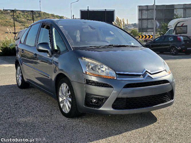 Citroën C4 Picasso 1,6 HDi 110 Cv's Sport — photo 2