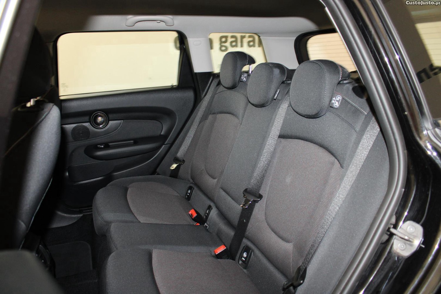 MINI Clubman ONE D 1.5 D AUTO — fotografia 6