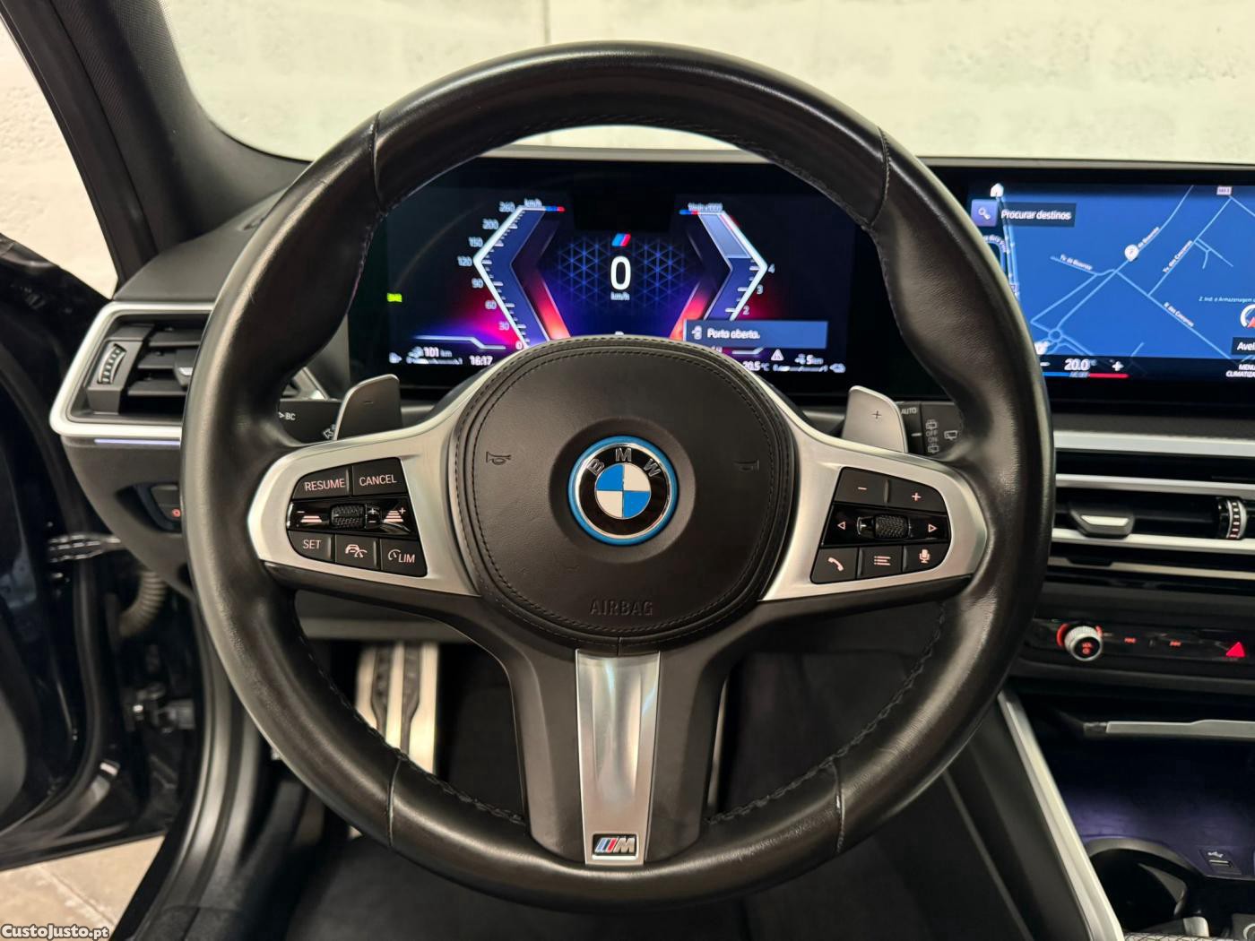 BMW 330 e Touring Pack M Aut — fotografia 11
