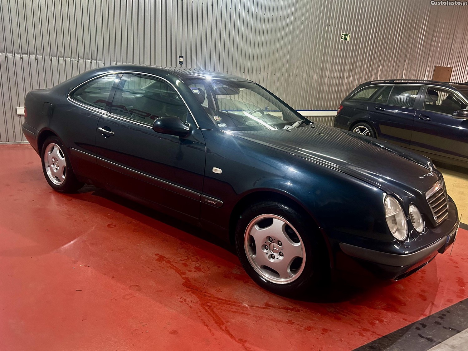 Mercedes-Benz Classe CLK Full extras so 140.000 kms muito bom estado — fotografia 10
