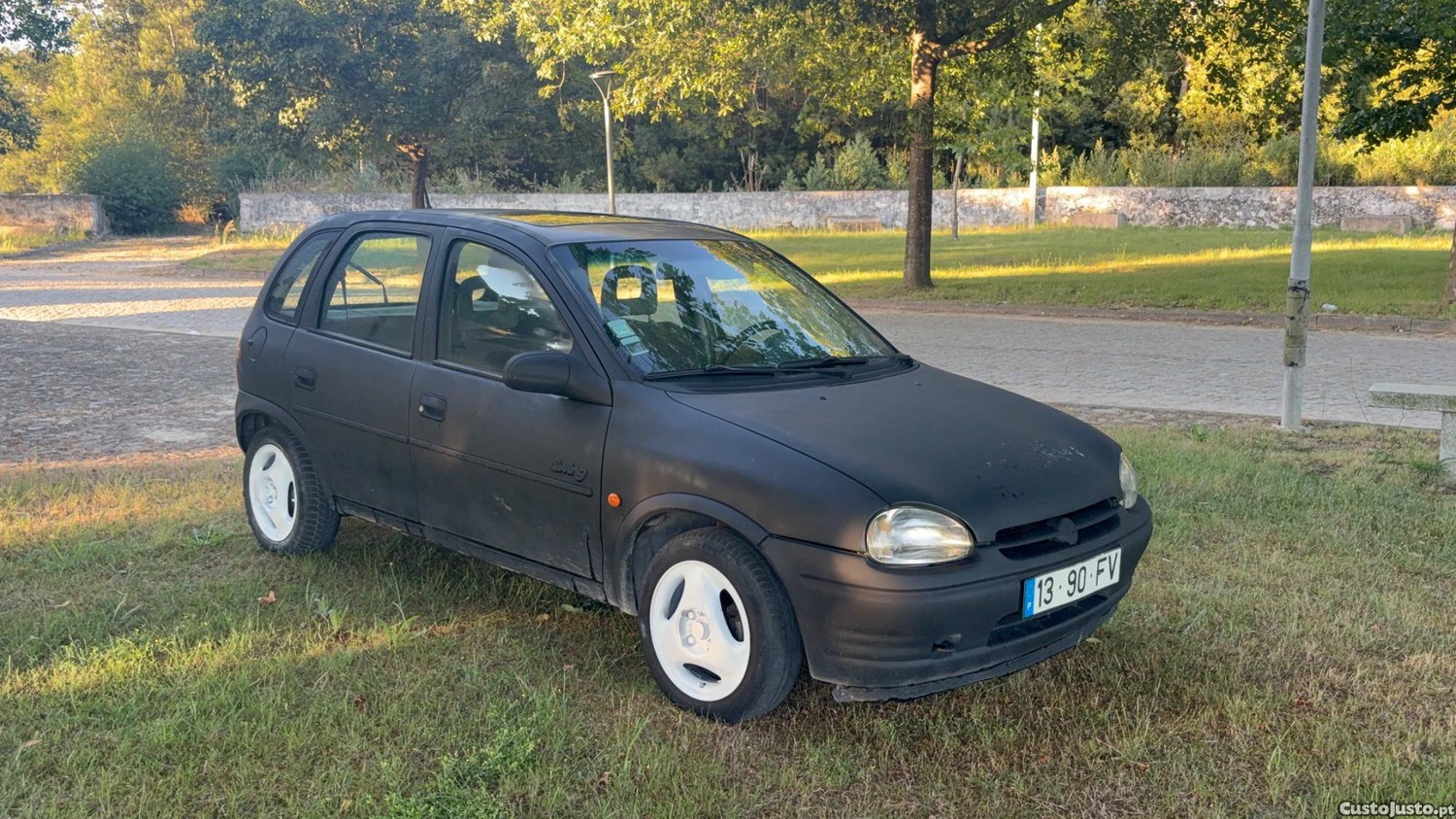 Opel Corsa 1.7 — fotografia 2
