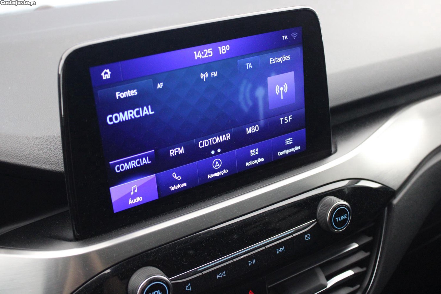 Ford Kuga 1.5 TDCI ECOBLUE TITANIUM — fotografia 23