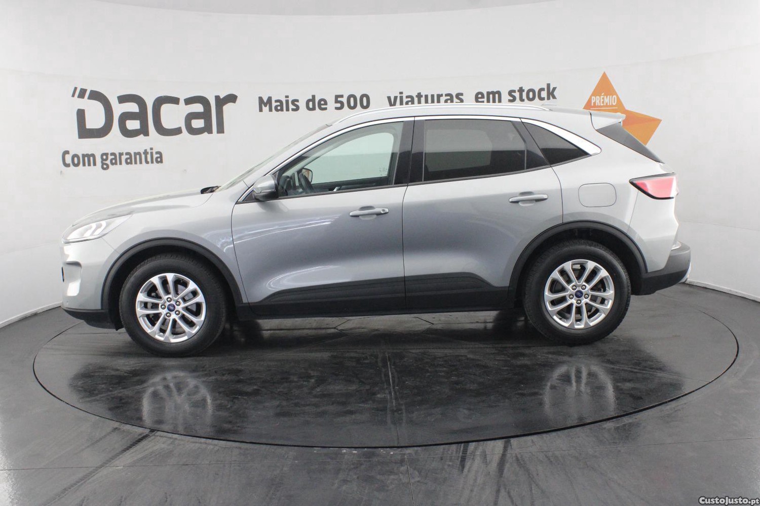 Ford Kuga 1.5 TDCI ECOBLUE TITANIUM — fotografia 34