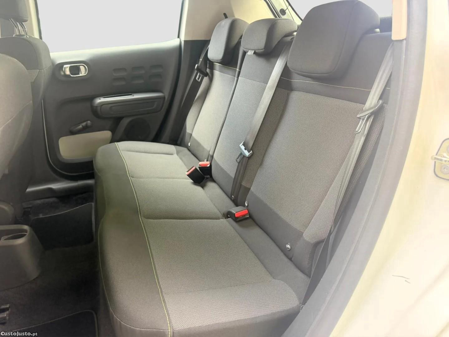 Citroën C3 1.2 PureTech Feel — fotografia 3