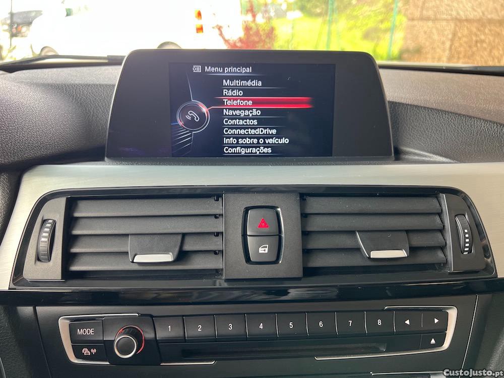 BMW 320 d SPORT LINE Auto — fotografia 6