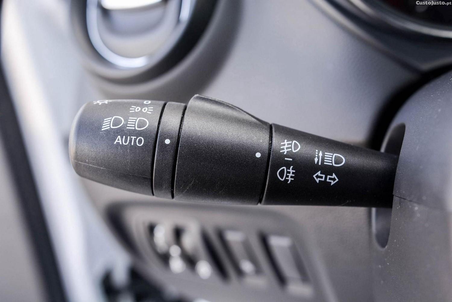 Renault Captur 0.9 TCE Sport — fotografia 6