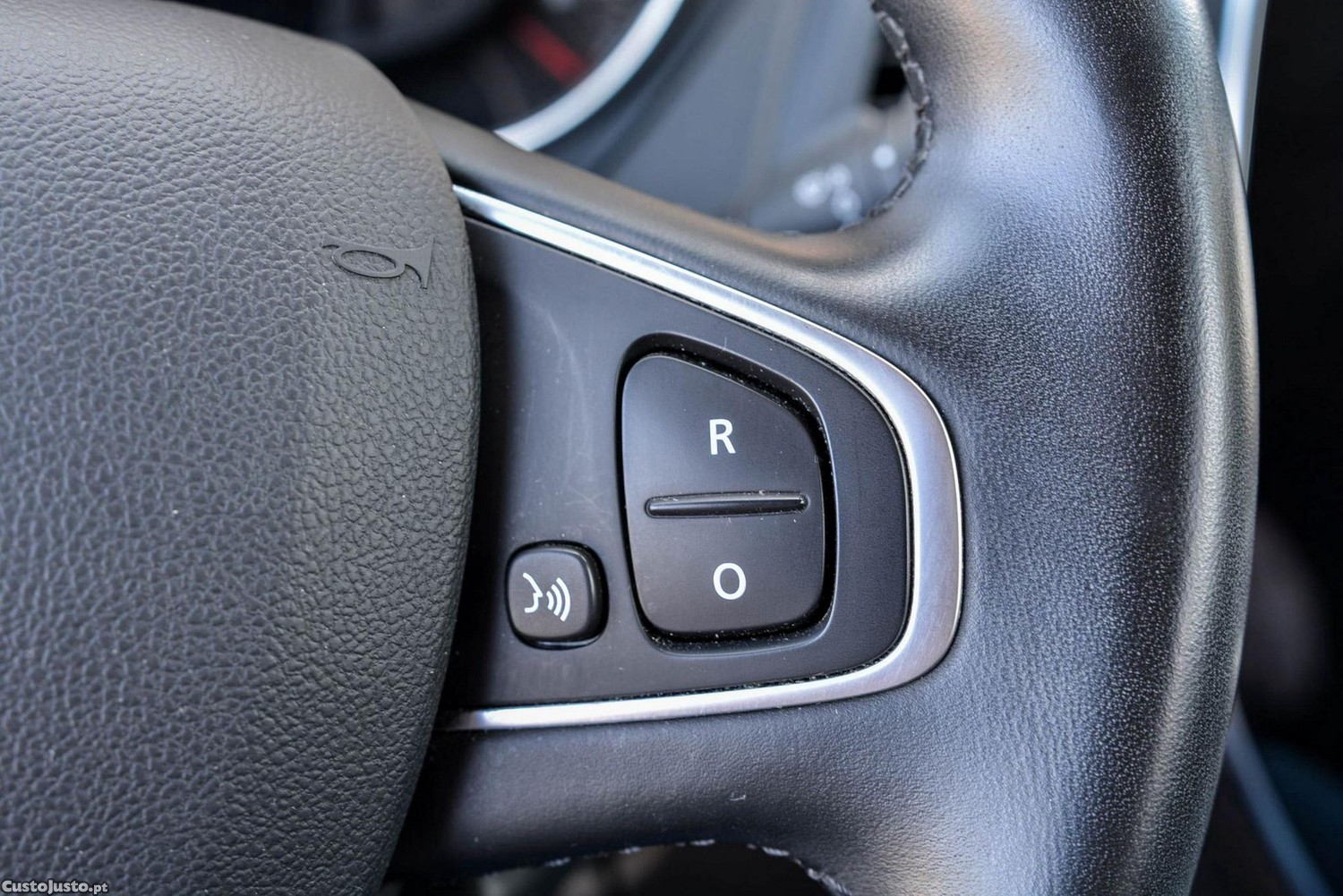 Renault Captur 0.9 TCE Sport — fotografia 8