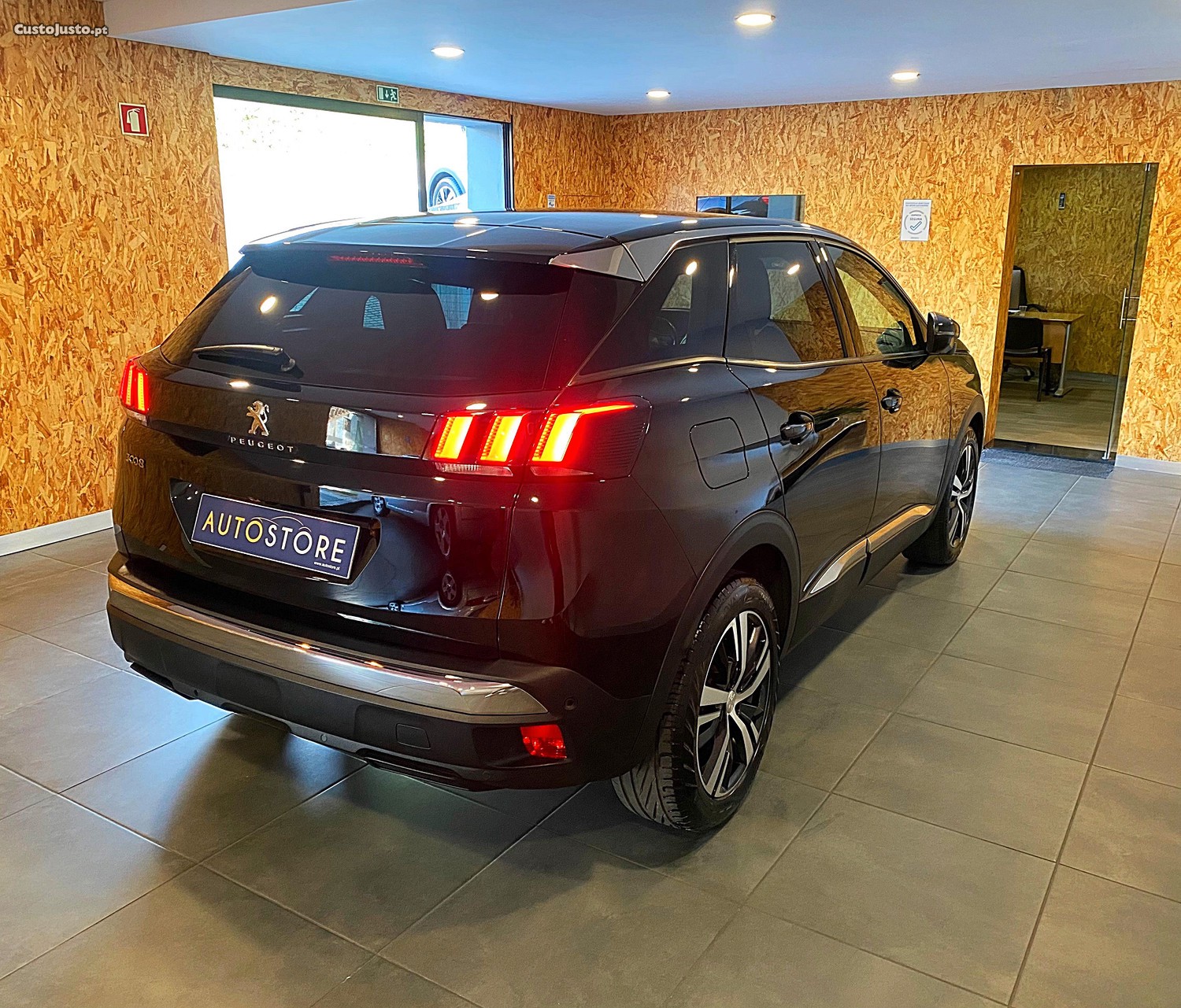Peugeot 3008 Allure 1.5 BlueHDi 130cv — fotografia 9