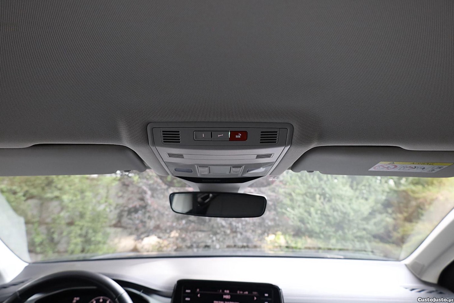 Volkswagen T-Roc 1.0 TSI Life — fotografia 10