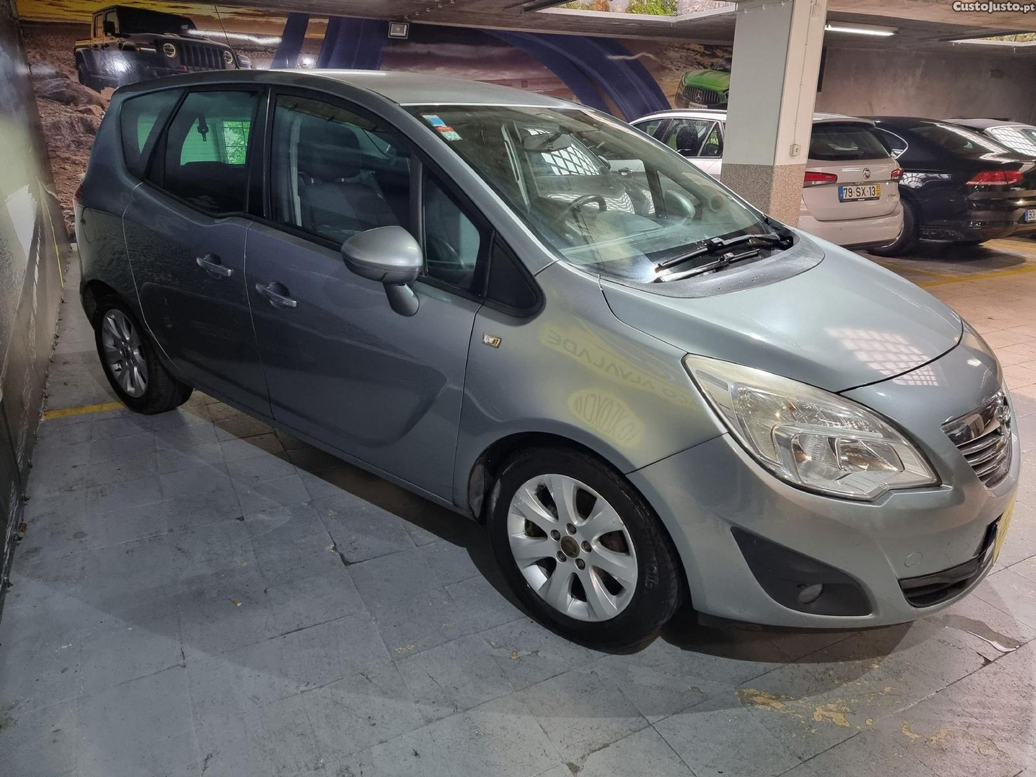 Opel Meriva 1.3 CDTi Enjoy — fotografia 17