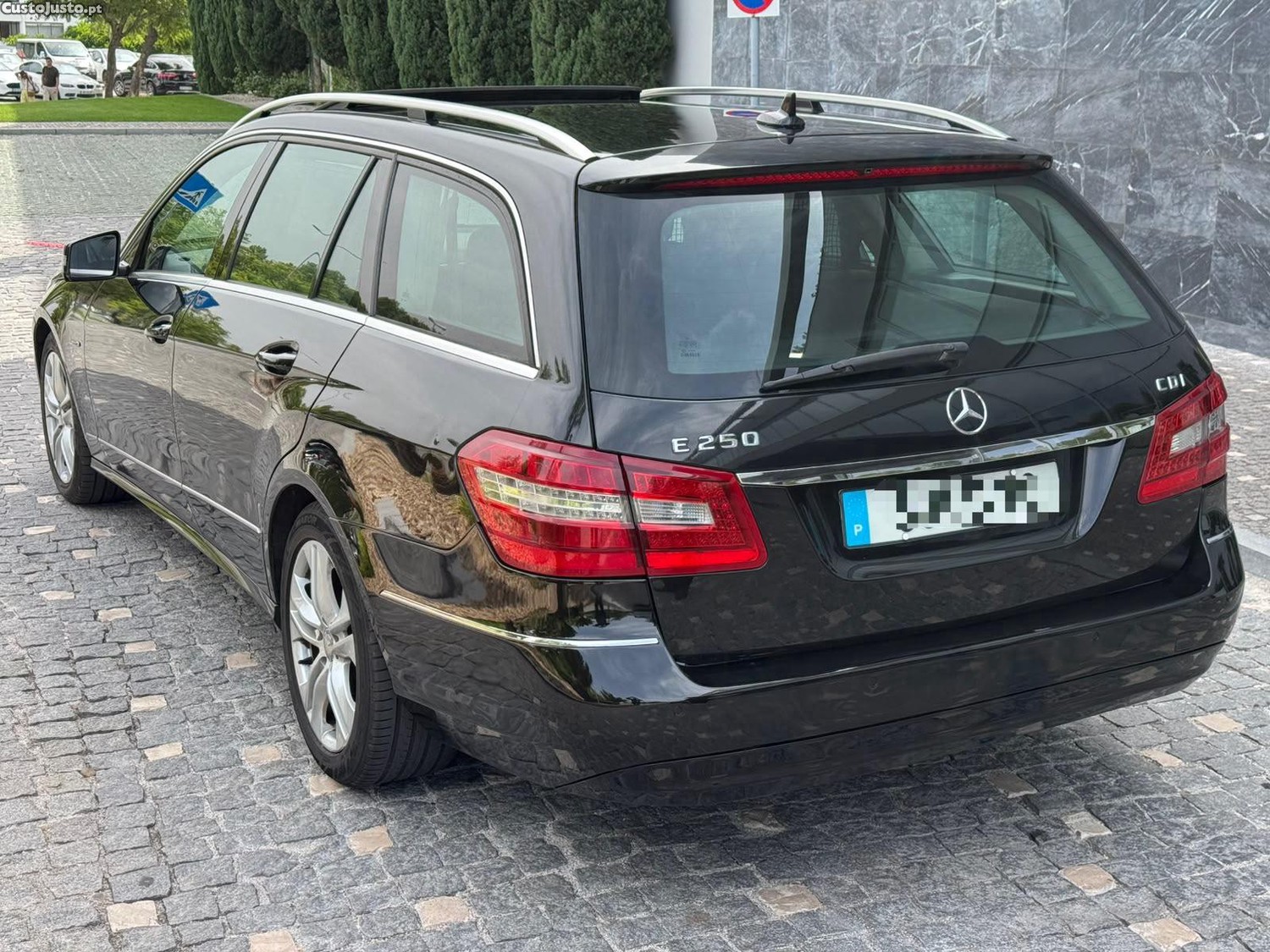 Mercedes-Benz E 250 CDi Avantgarde Auto - 10 — fotografia 6