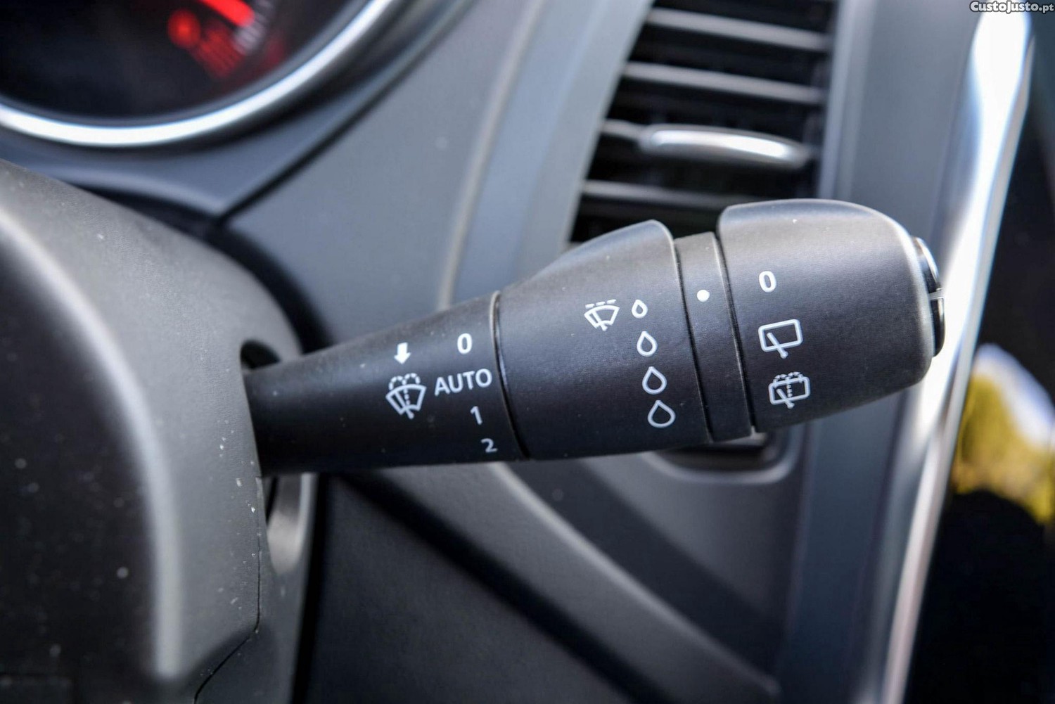 Renault Captur 0.9 TCE Sport — fotografia 5