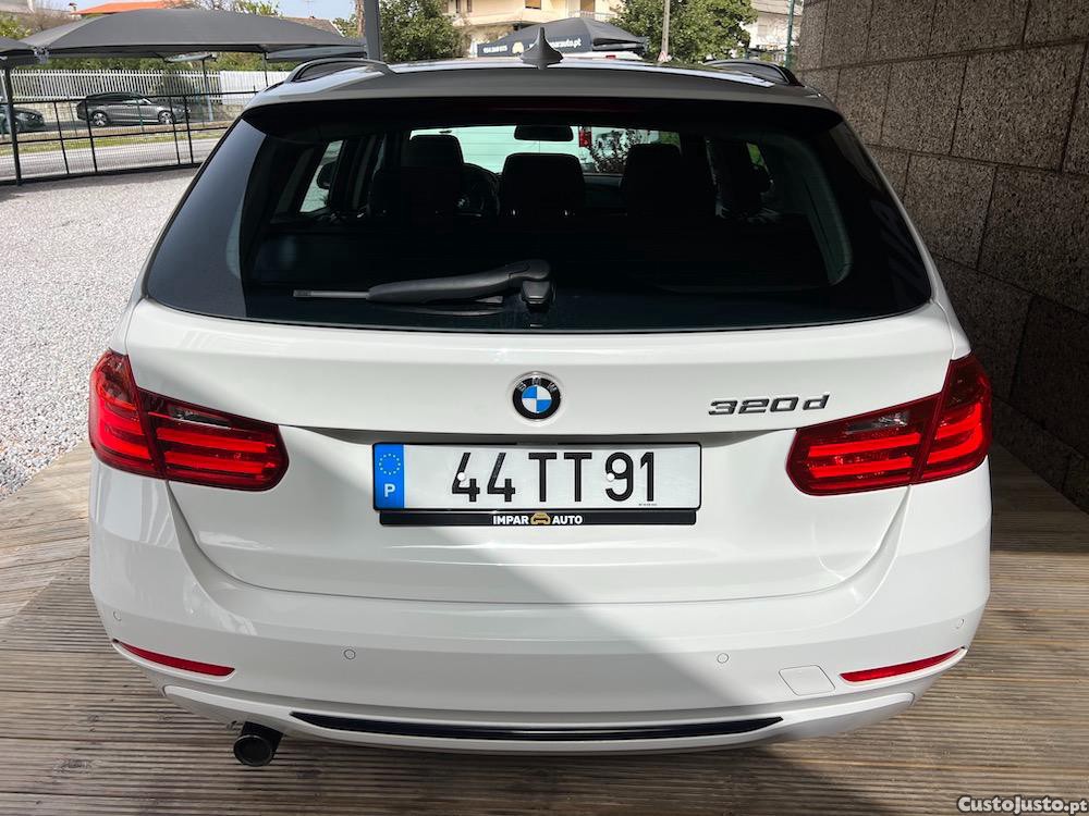 BMW 320 d SPORT LINE Auto — fotografia 14
