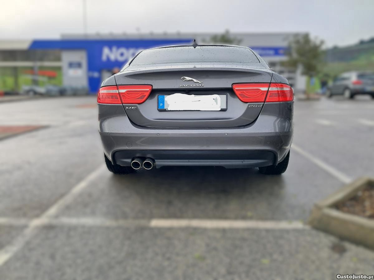 Jaguar XE 2.0 D Prestige — fotografia 5