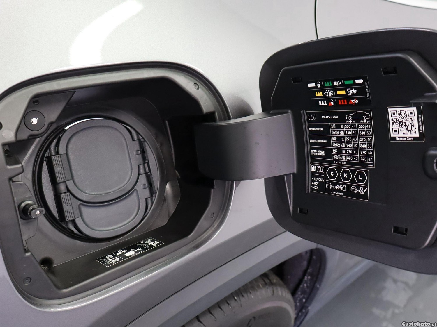 Mercedes-Benz EQA Progressive — fotografia 16