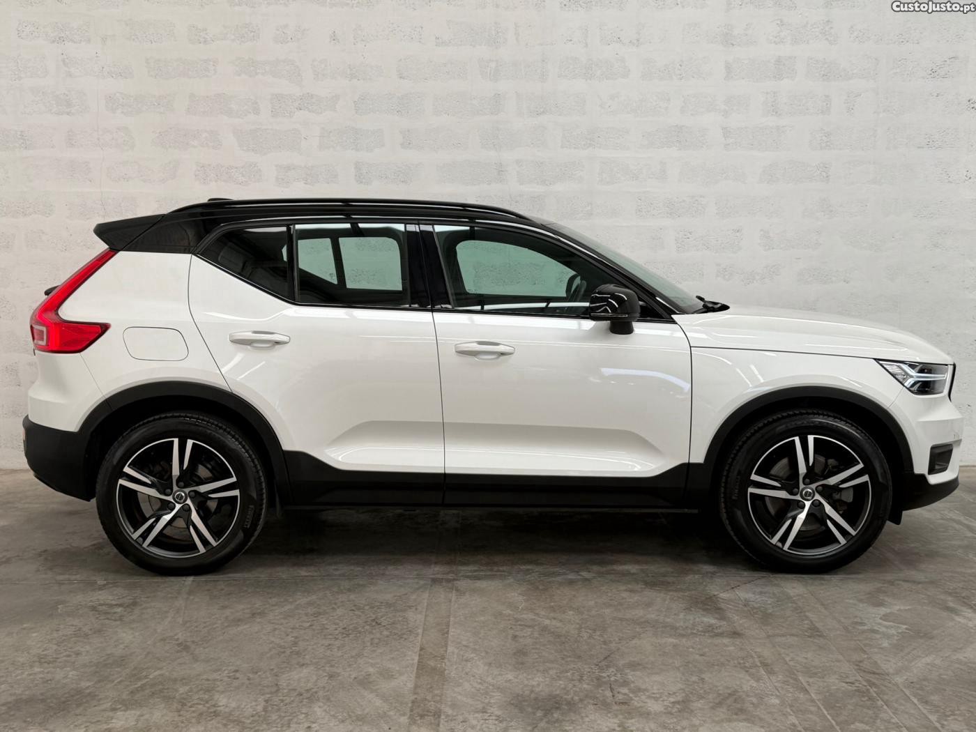 Volvo XC40 1.5 T4 PHEV R-Design - 21 foto 3