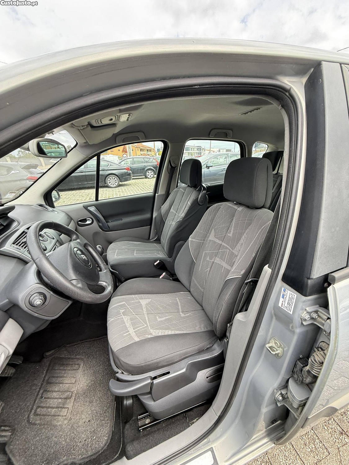 Renault Scénic 1.5 dCi de 2004 — fotografia 11