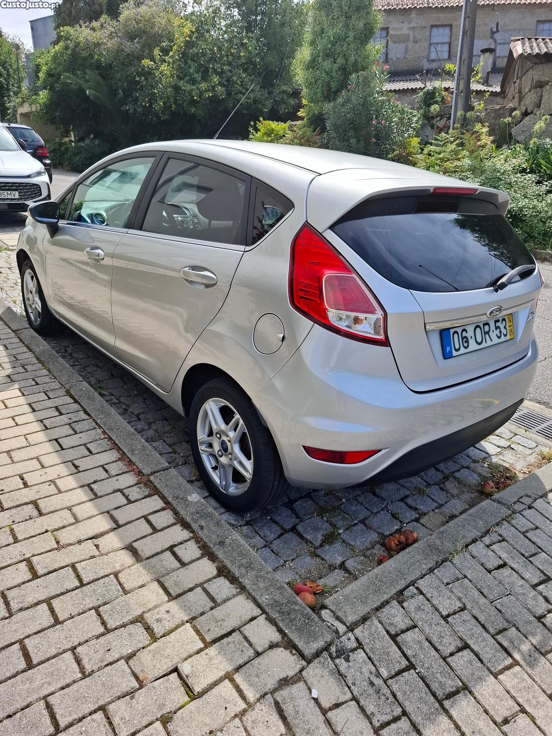 Ford Fiesta 5 portas - 14 foto 3