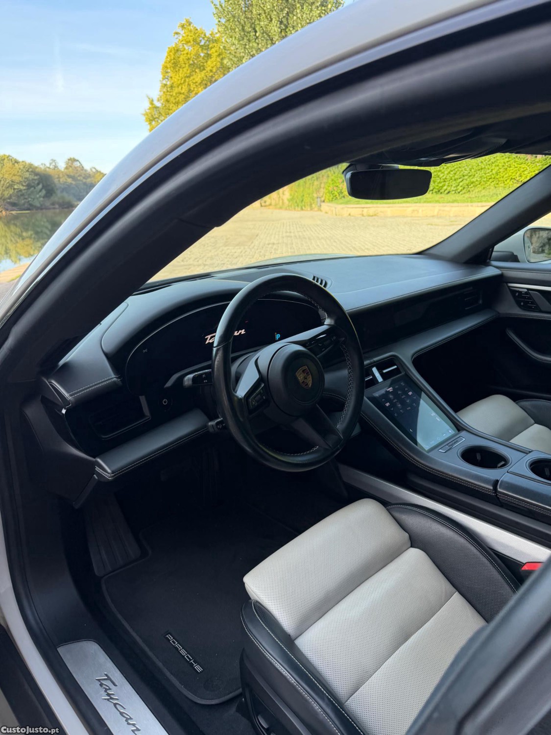 Porsche Taycan 4S com a bateria Performance Plus - 21 foto 5