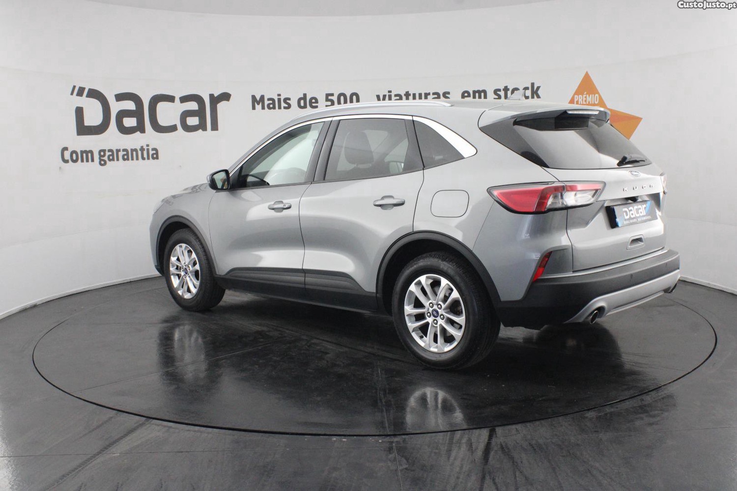 Ford Kuga 1.5 TDCI ECOBLUE TITANIUM — fotografia 33