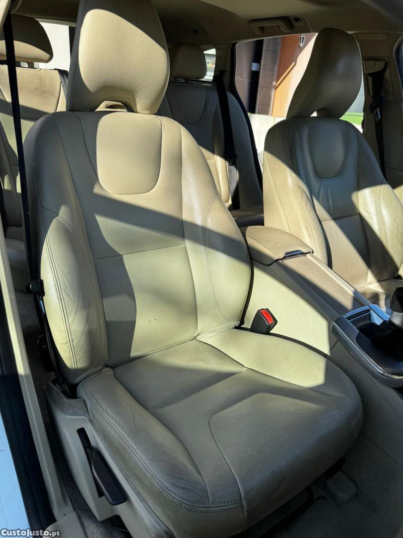 Volvo V60 1.6 D2 Drive Summum Start/Stop — fotografia 8
