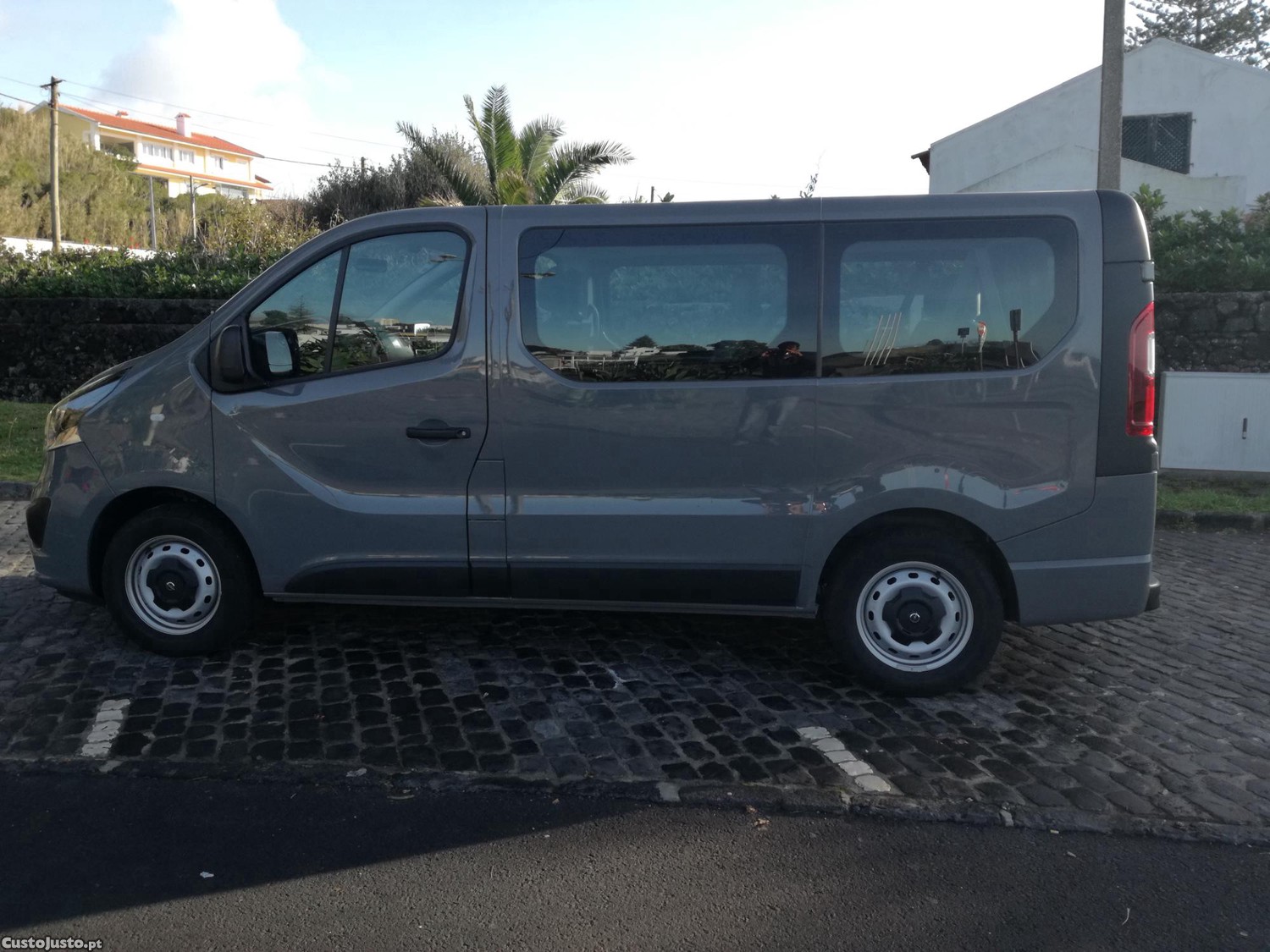 Opel Vivaro 1.6 CDTI - 17 foto 2