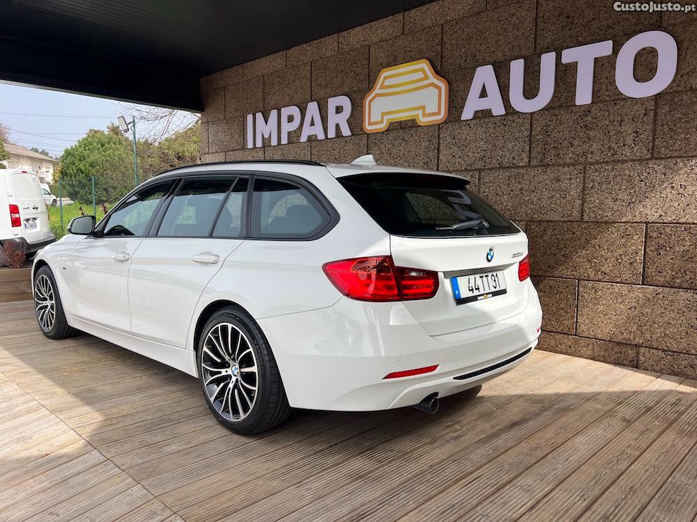 BMW 320 d SPORT LINE Auto — fotografia 15