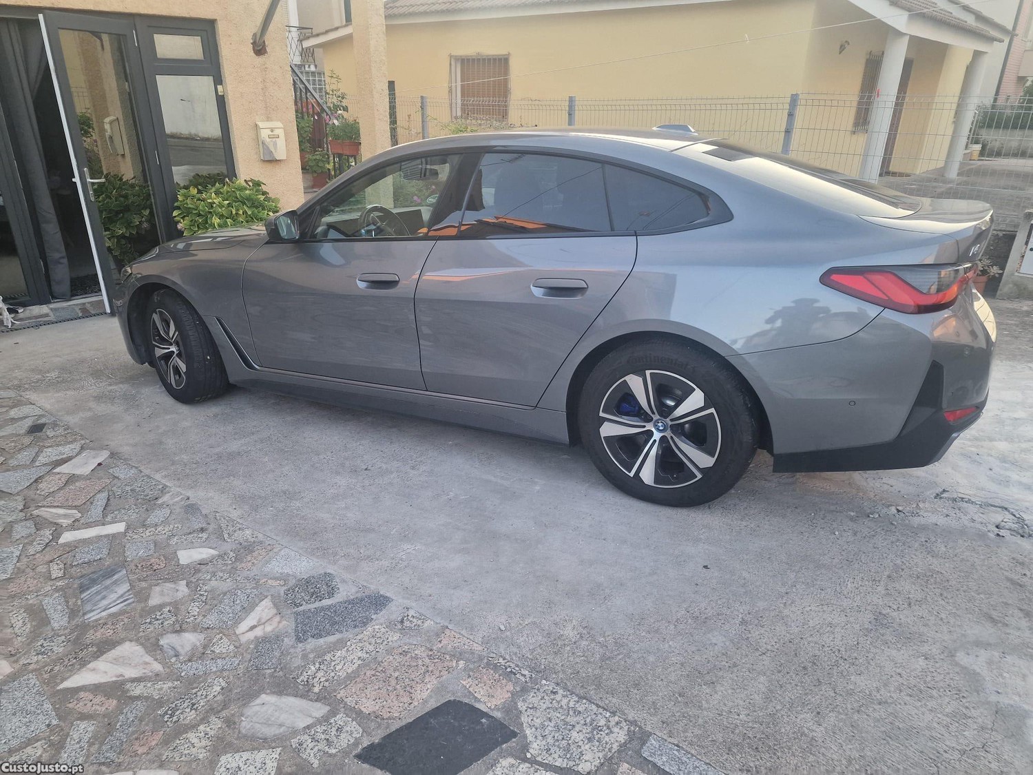BMW i4 e 40 — fotografia 2