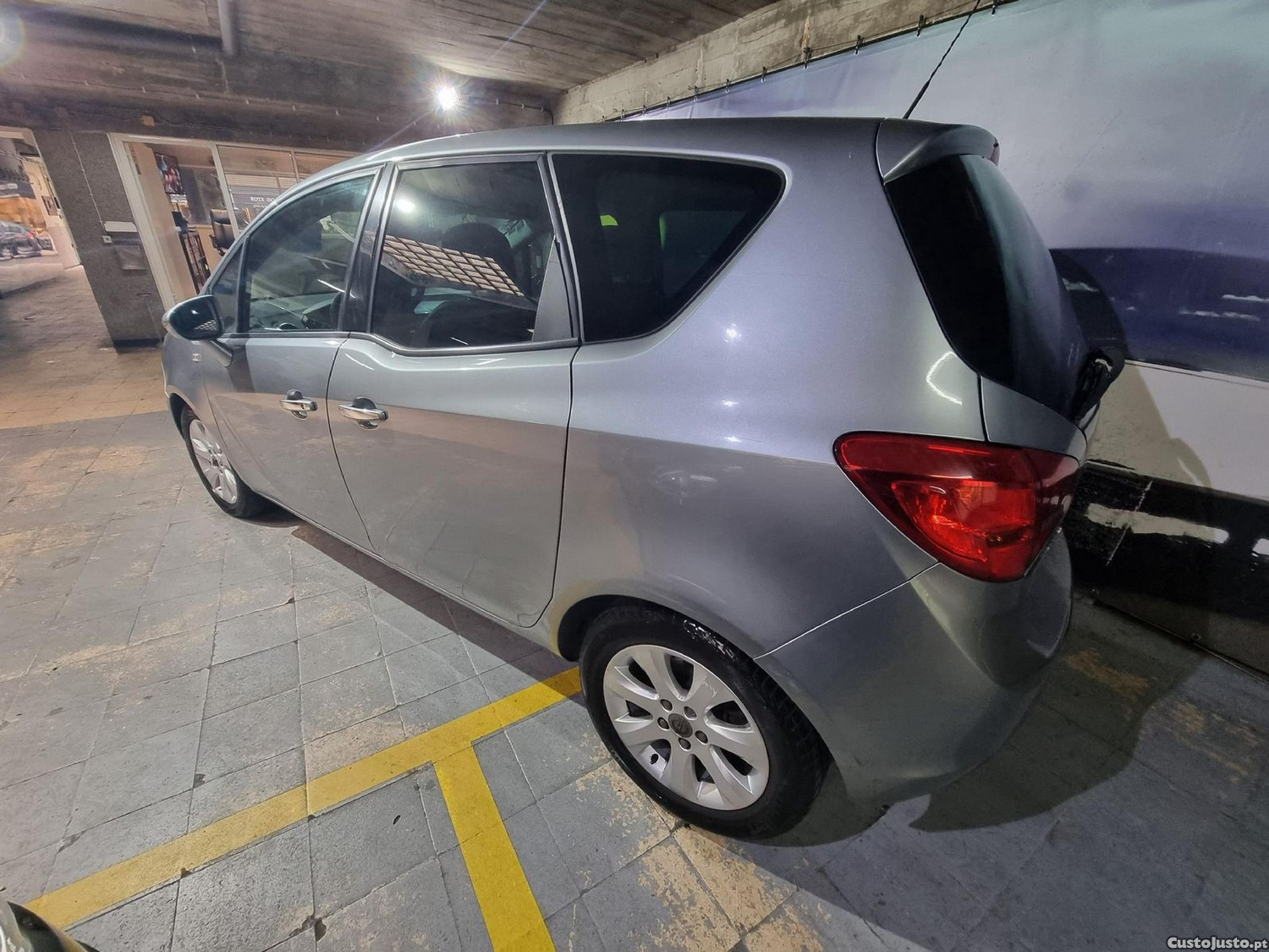 Opel Meriva 1.3 CDTi Enjoy — fotografia 16
