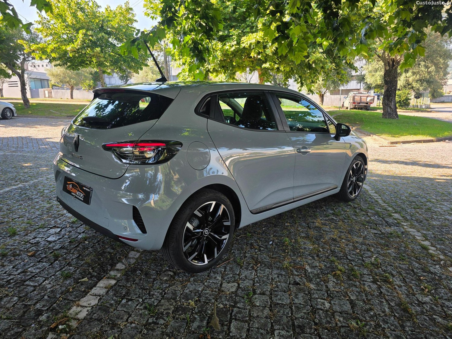 Renault Clio BLUE dCi 100 BUSINESS EDITION — fotografia 9