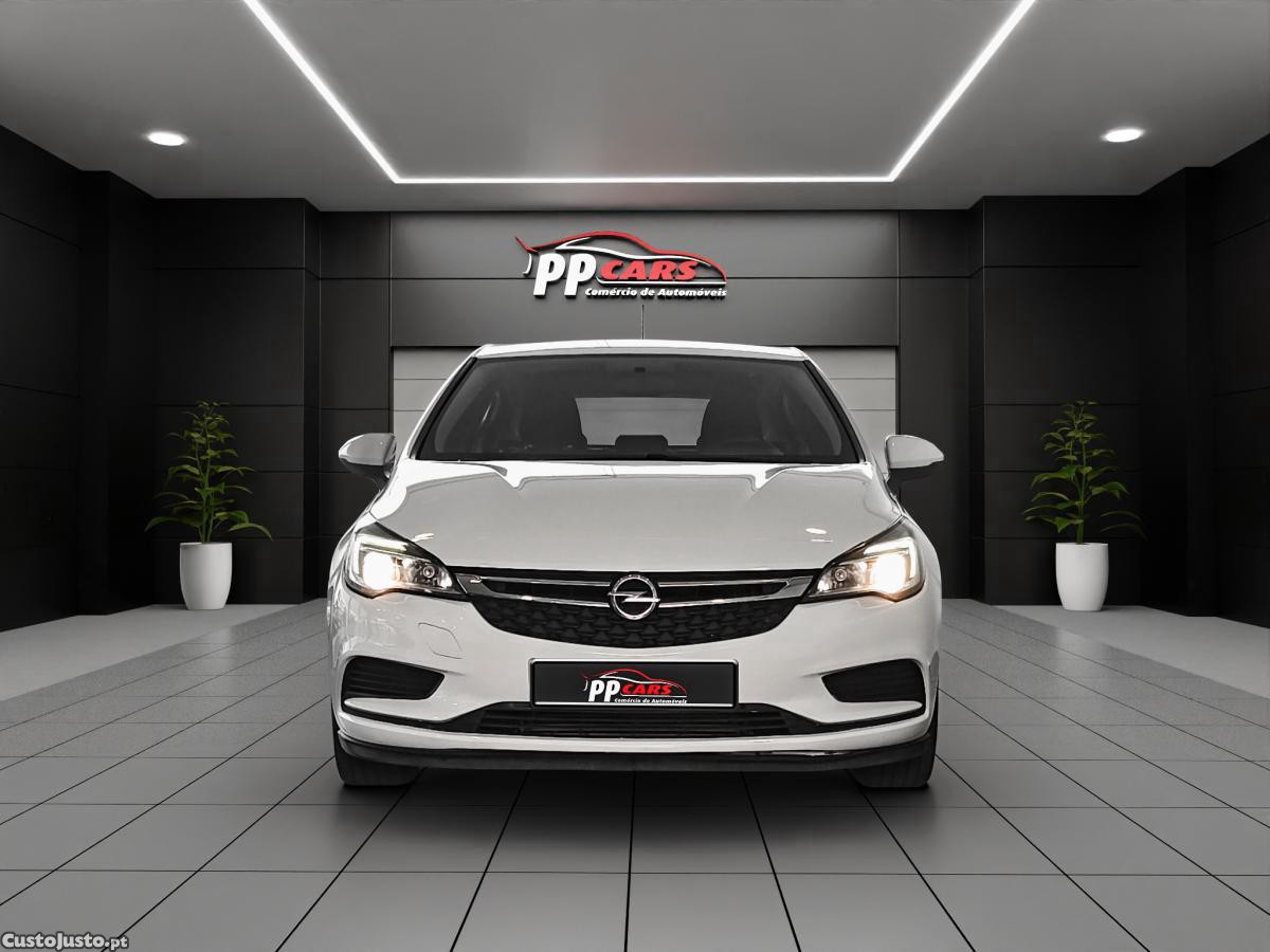 Opel Astra 1.0 Turbo EcoFlex NA — photo 4